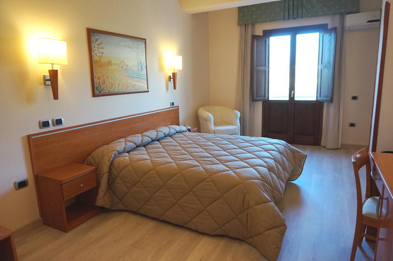 Bel Sito Hotel Due Torri مانوكاتْساتي المظهر الخارجي الصورة