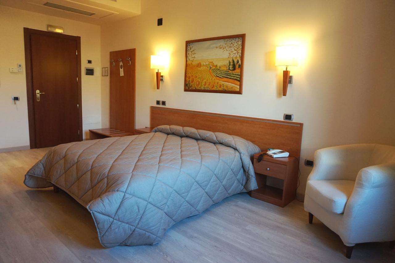 Bel Sito Hotel Due Torri مانوكاتْساتي المظهر الخارجي الصورة