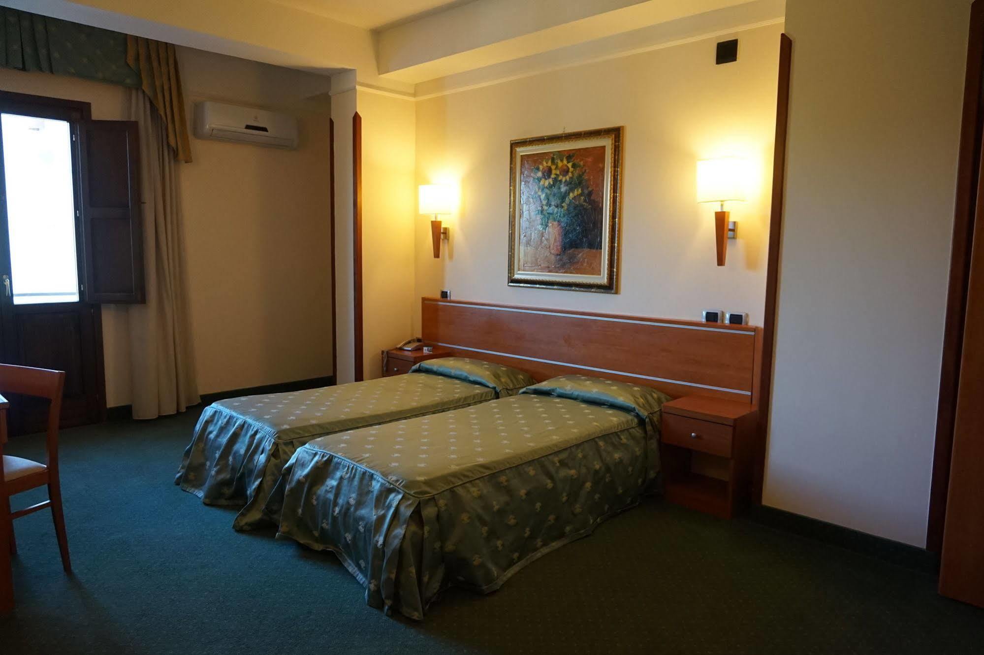 Bel Sito Hotel Due Torri مانوكاتْساتي المظهر الخارجي الصورة